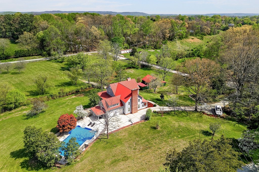 4671 Bunker Hill Road Cookeville, TN 38506 - Photo 77 of 87 an aerial view of a house with a garden