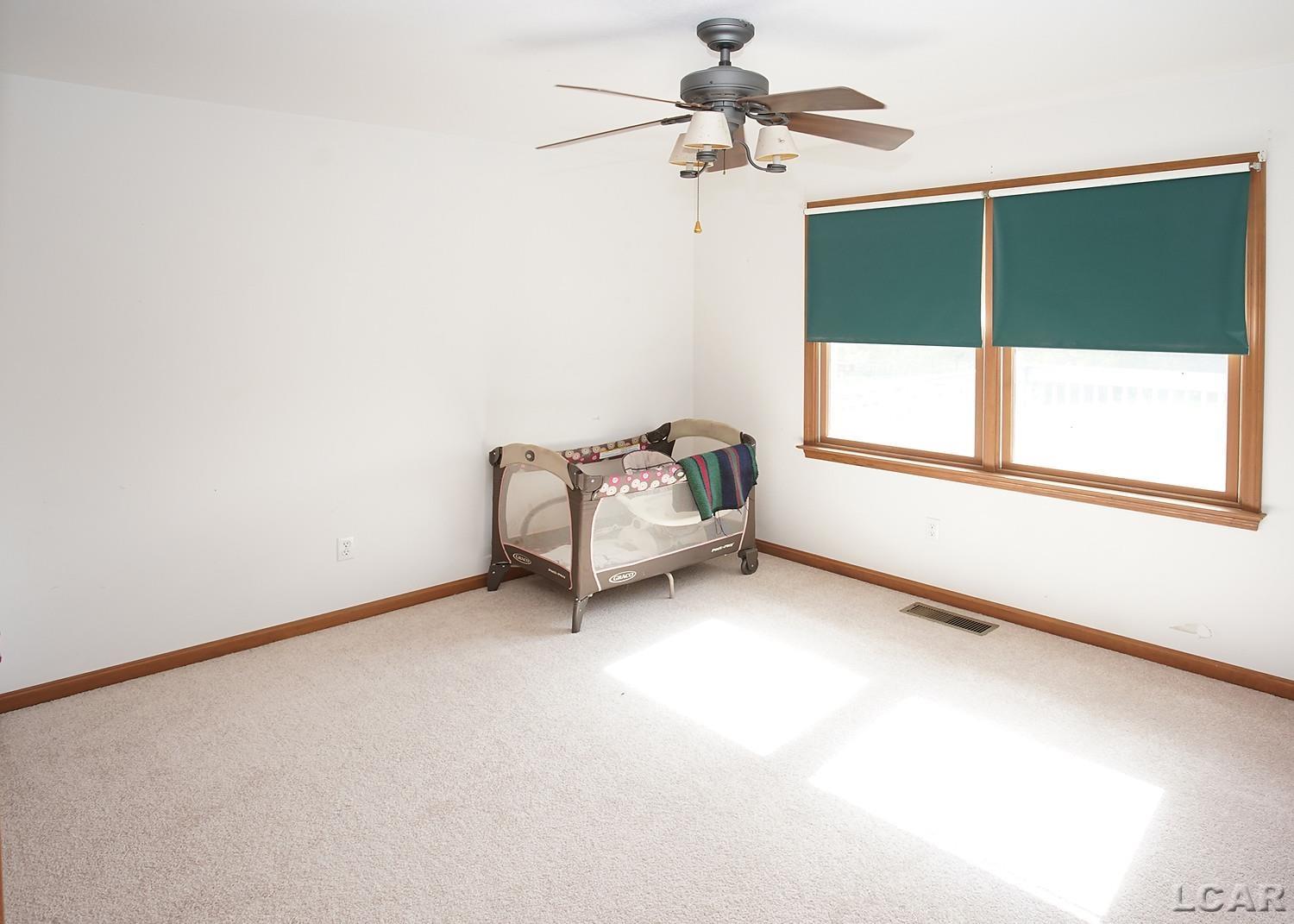 2933 Hunt Road Adrian, MI 49221 - Photo 19 of 38 50124111-23.JPG