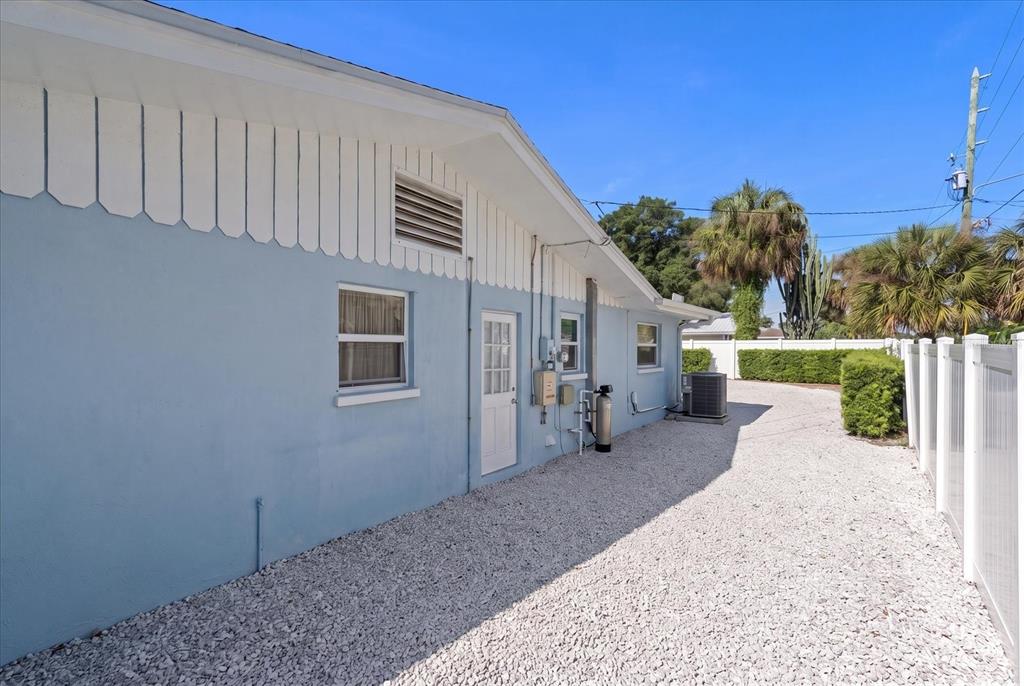 1690 Pinehurst Road Dunedin, FL 34698 - Photo 30 of 50 Gallery Image 30