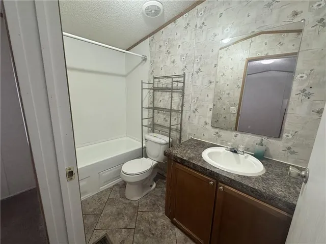 $1,000 | Undisclosed Address, Roseland, LA 70456