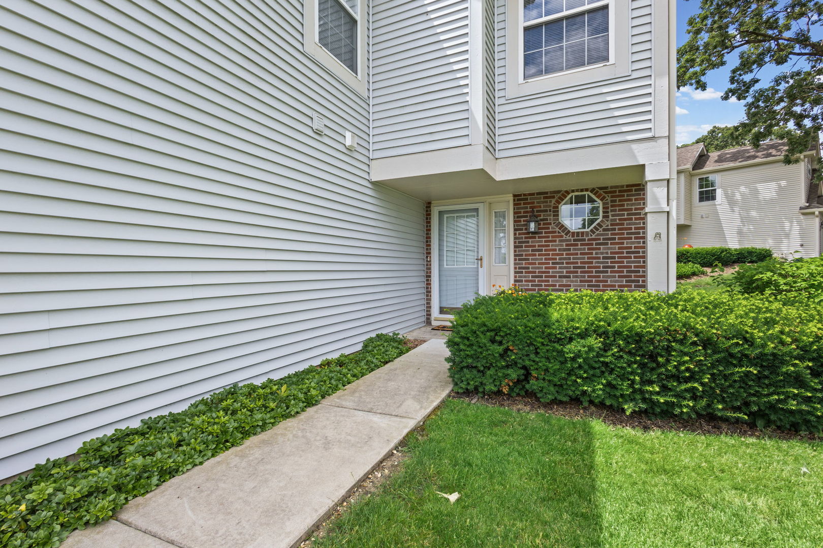 754 Ripple Brook Lane Elgin, IL 60120 - Photo 3 of 41