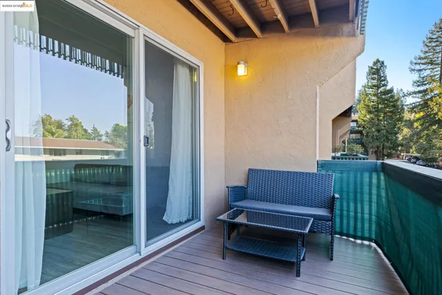 $295,000 | 155 Sharene Lane, Unit 111, Walnut Creek, CA 94596