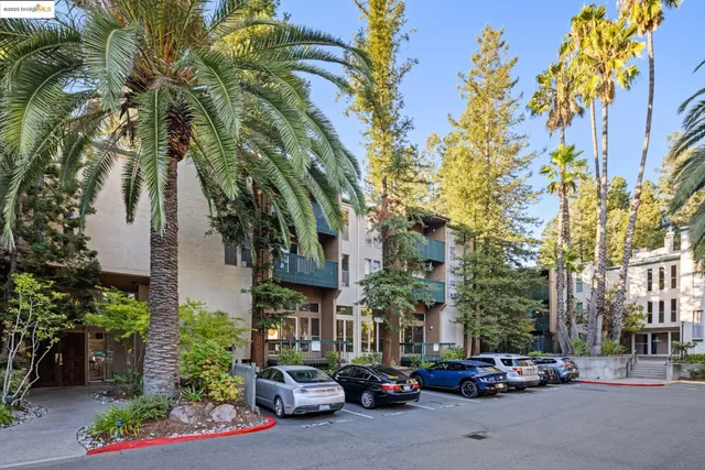 $295,000 | 155 Sharene Lane, Unit 111, Walnut Creek, CA 94596