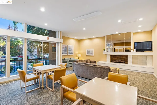 $295,000 | 155 Sharene Lane, Unit 111, Walnut Creek, CA 94596