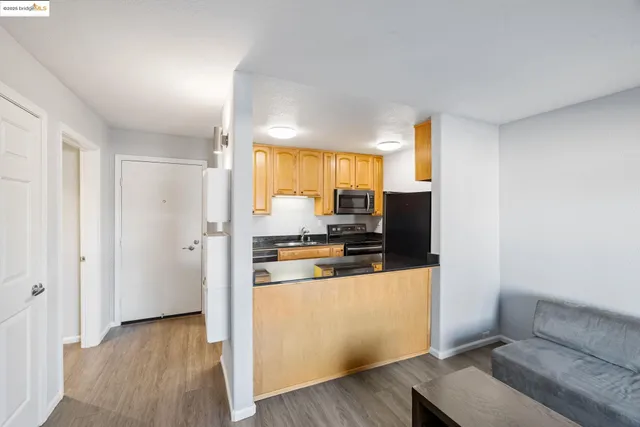 $295,000 | 155 Sharene Lane, Unit 111, Walnut Creek, CA 94596