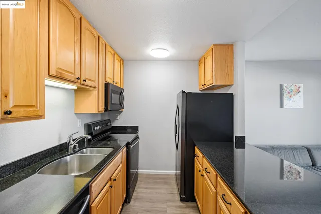 $295,000 | 155 Sharene Lane, Unit 111, Walnut Creek, CA 94596