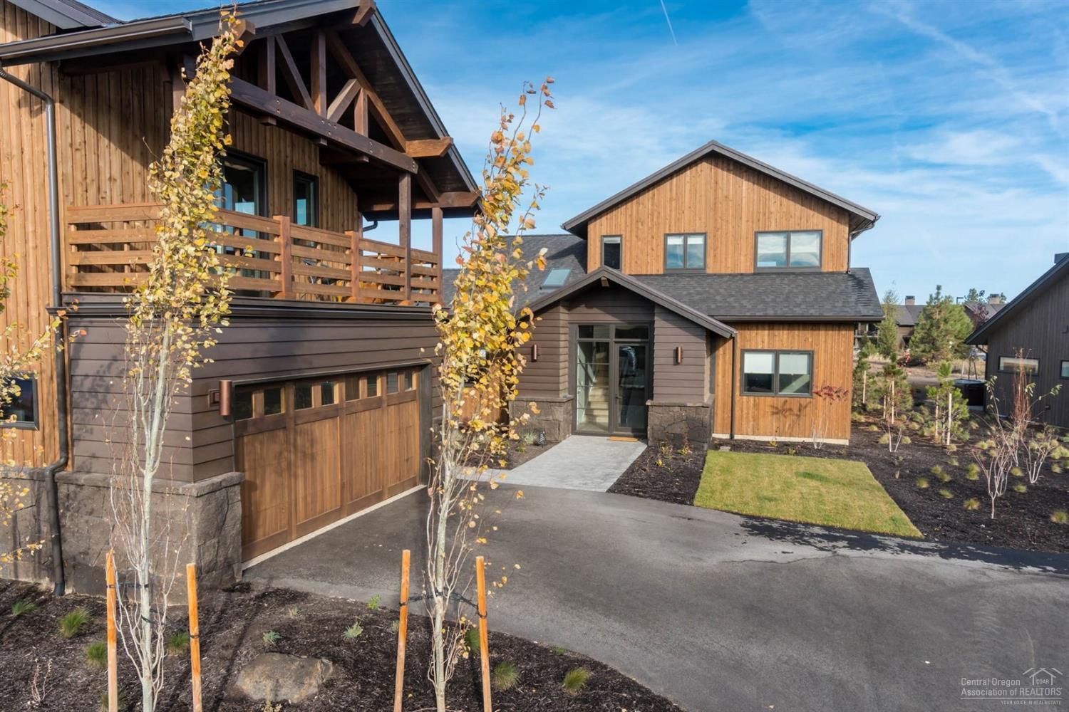 19216 Gateway Loop Bend, OR 97702 - Photo 2 of 25 Gallery Image 2