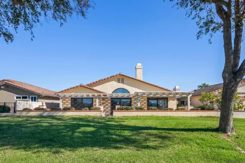 $1,100,000 | 18113 Calle Estepona, San Diego, CA 92128