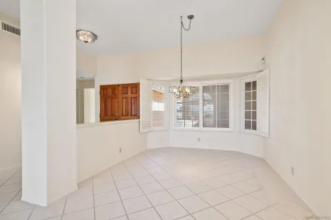 $1,100,000 | 18113 Calle Estepona, San Diego, CA 92128