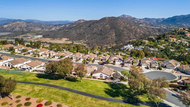 $1,100,000 | 18113 Calle Estepona, San Diego, CA 92128