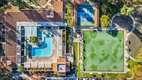 $1,100,000 | 18113 Calle Estepona, San Diego, CA 92128