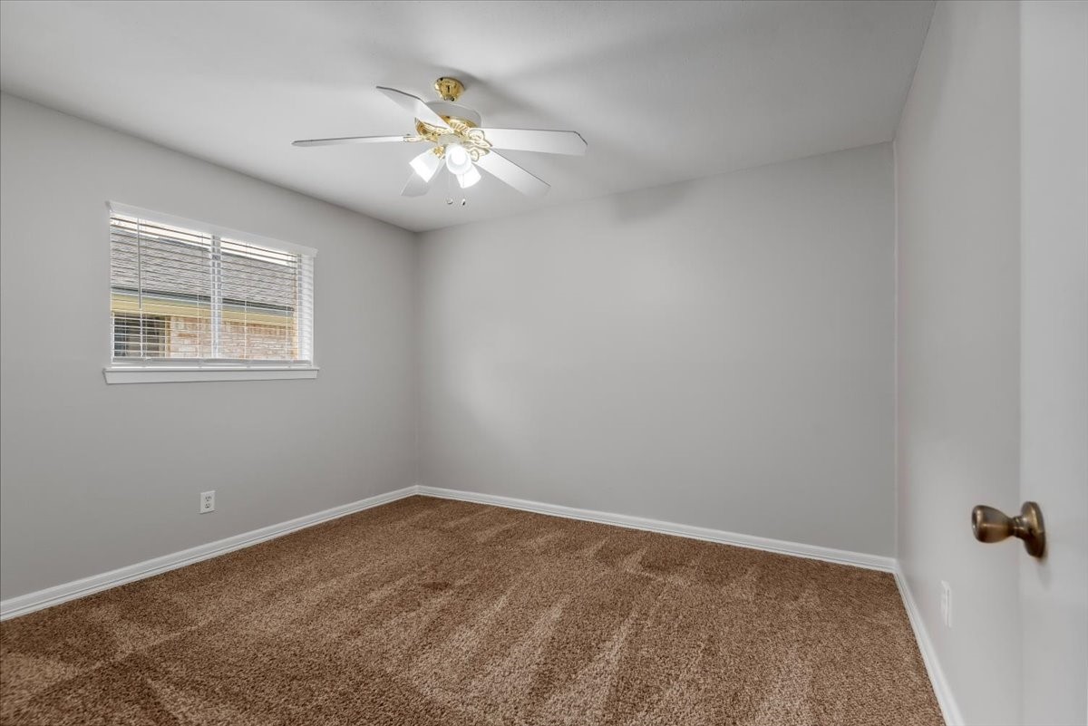 29414 Sedgefield Street Spring, TX 77386 - Photo 17 of 25 Secondary bedroom #1