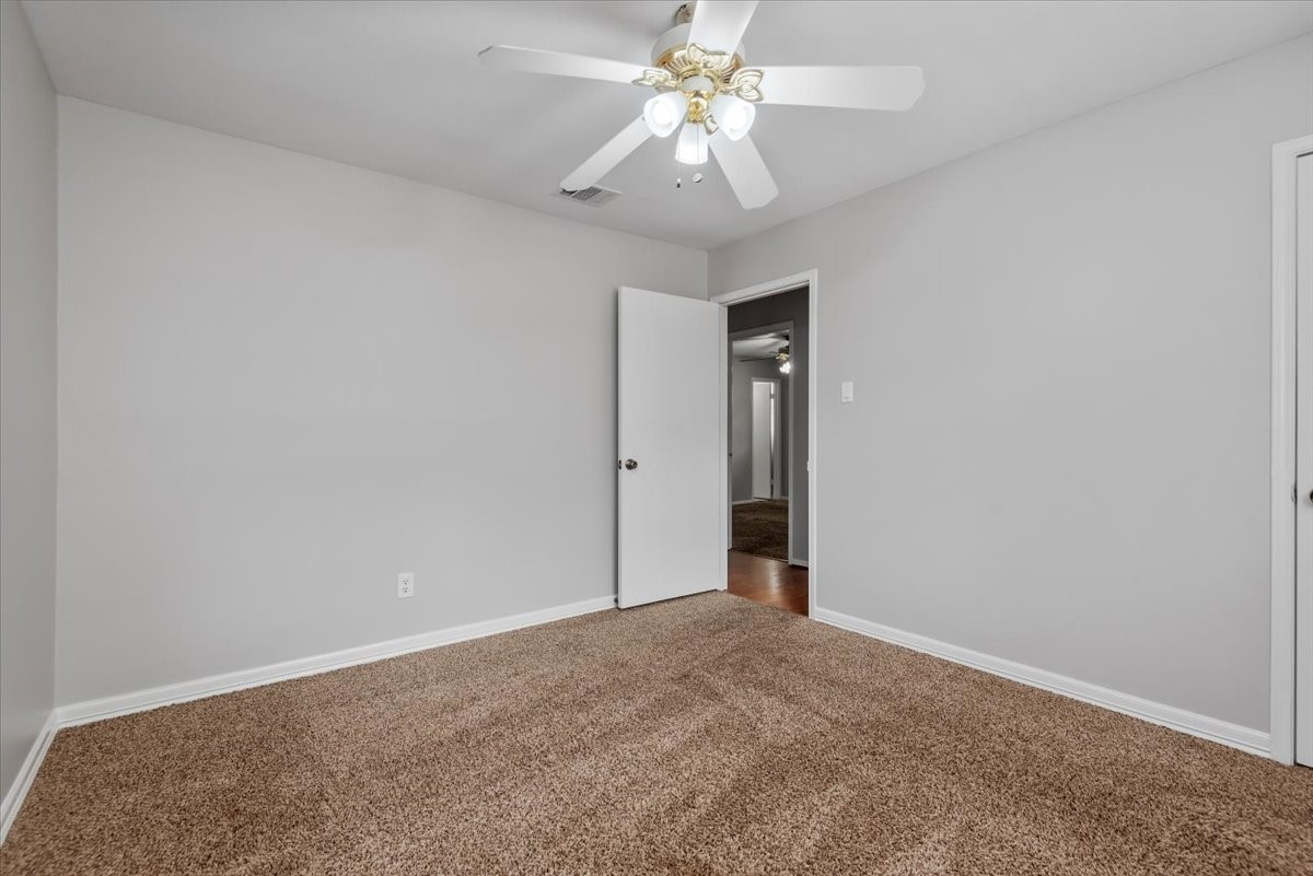 29414 Sedgefield Street Spring, TX 77386 - Photo 18 of 25 Secondary bedroom #1