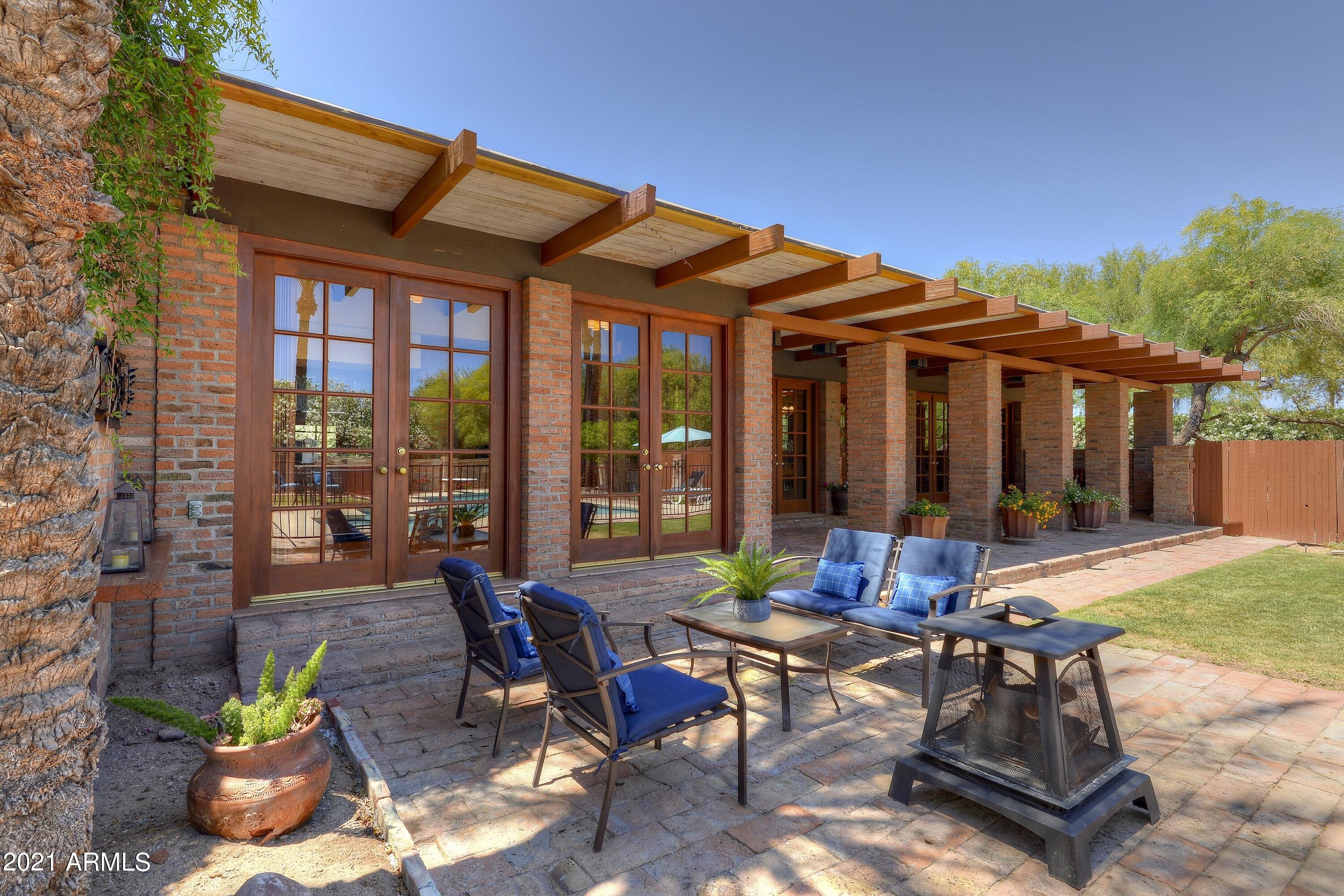6342 East Maverick Road Paradise Valley, AZ 85253 - Photo 33 of 48 033_Rear Patio Relaxation