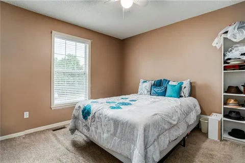 $365,000 | 1519 Bridlewood Lane, Raymore, MO 64083