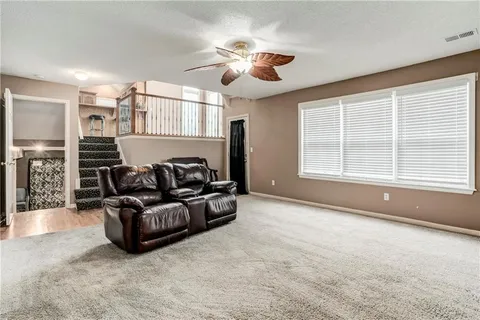 $365,000 | 1519 Bridlewood Lane, Raymore, MO 64083