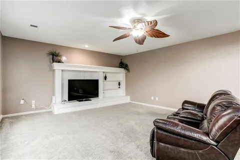 $365,000 | 1519 Bridlewood Lane, Raymore, MO 64083