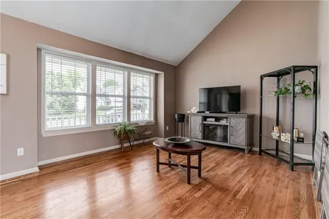 $365,000 | 1519 Bridlewood Lane, Raymore, MO 64083
