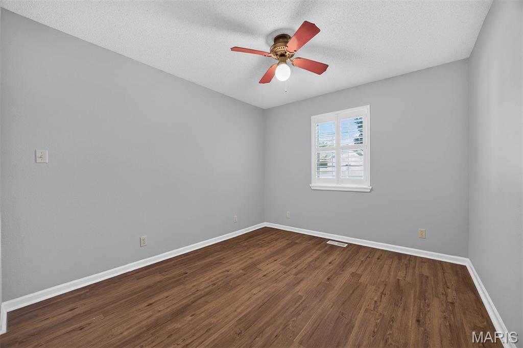 2917 Periwinkle Court Highland, IL 62249 - Photo 21 of 47