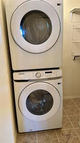 a close up view of washer and dryer