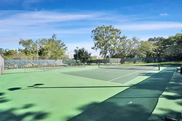 a view of a tennis court