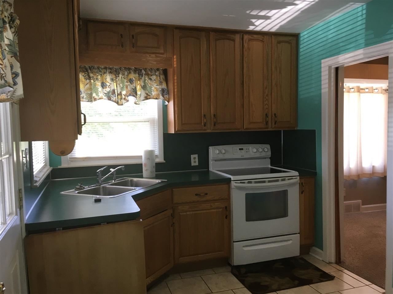 4318 Richfield Road Flint, MI 48506 - Photo 9 of 19 21473158-8.JPG