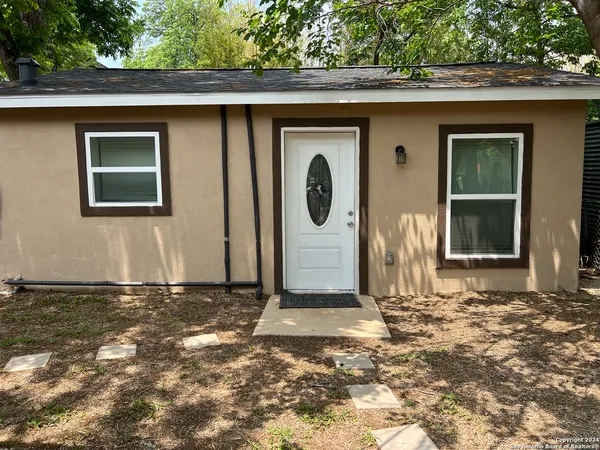 $1,100 | 333 East Woodlawn Avenue, Unit 2, San Antonio, TX 78212