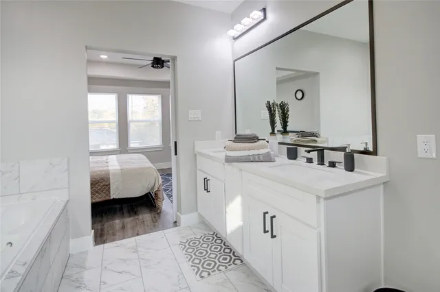 $2,100 | 9305 Tower Street, Houston, TX 77088