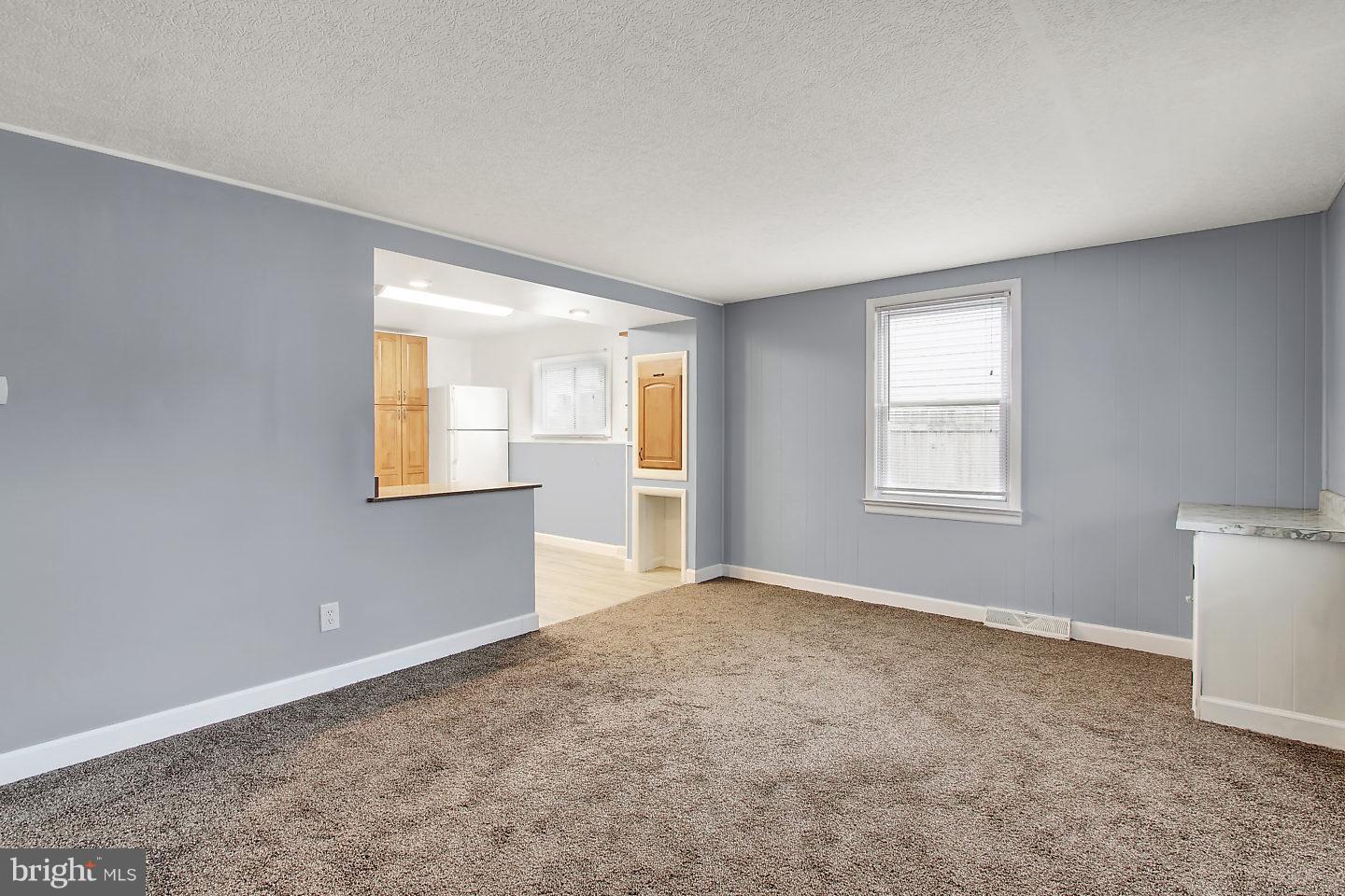 1723 Langley Road Baltimore, MD 21221 - Photo 9 of 27 Living Room