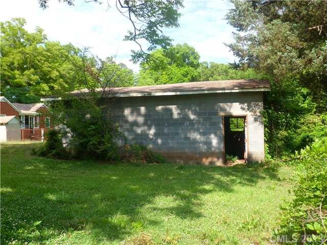 5913 Tuckaseegee Road Charlotte, NC 28208 - Photo 12 of 15