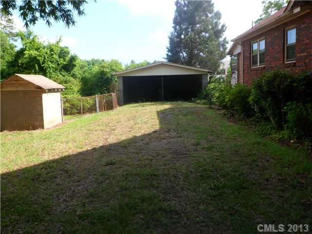 5913 Tuckaseegee Road Charlotte, NC 28208 - Photo 14 of 15