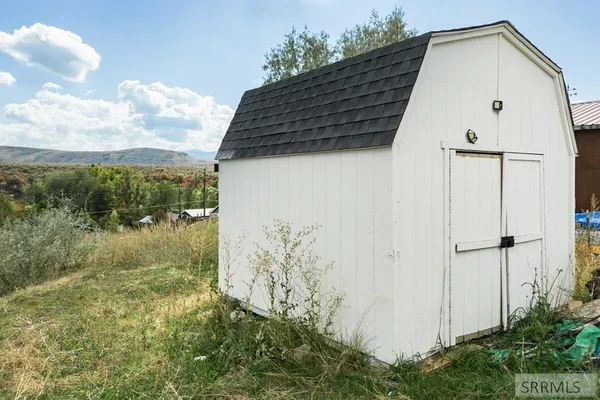 $304,900 | 1100 North Rapid Creek Road, Inkom, ID 83245