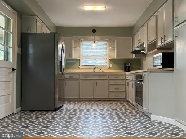 $429,999 | 328 Jamestown Road, Front Royal, VA 22630