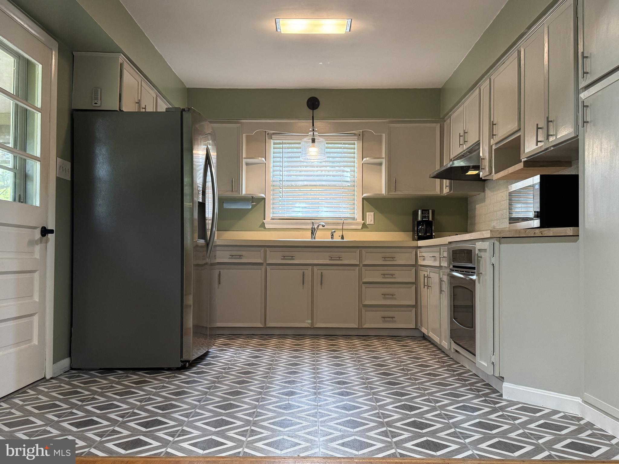 328 Jamestown Road Front Royal, VA 22630 - Photo 17 of 45 Updated flooring and appliances