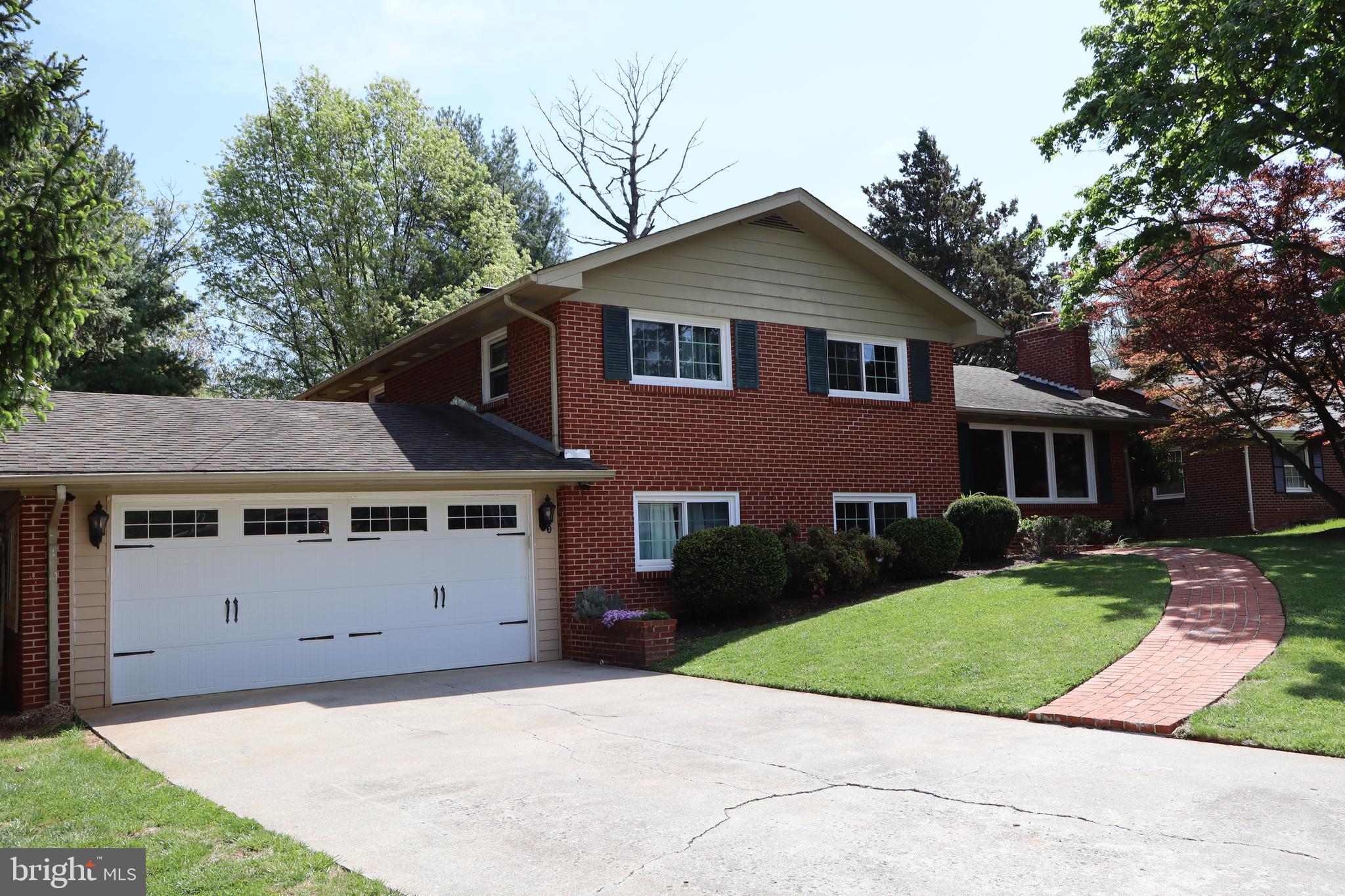 328 Jamestown Road Front Royal, VA 22630 - Photo 2 of 45 Beautiful curb appeal