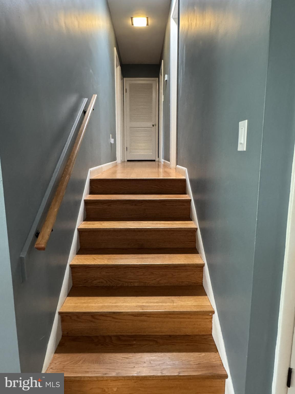 328 Jamestown Road Front Royal, VA 22630 - Photo 22 of 45 Upper level hallway