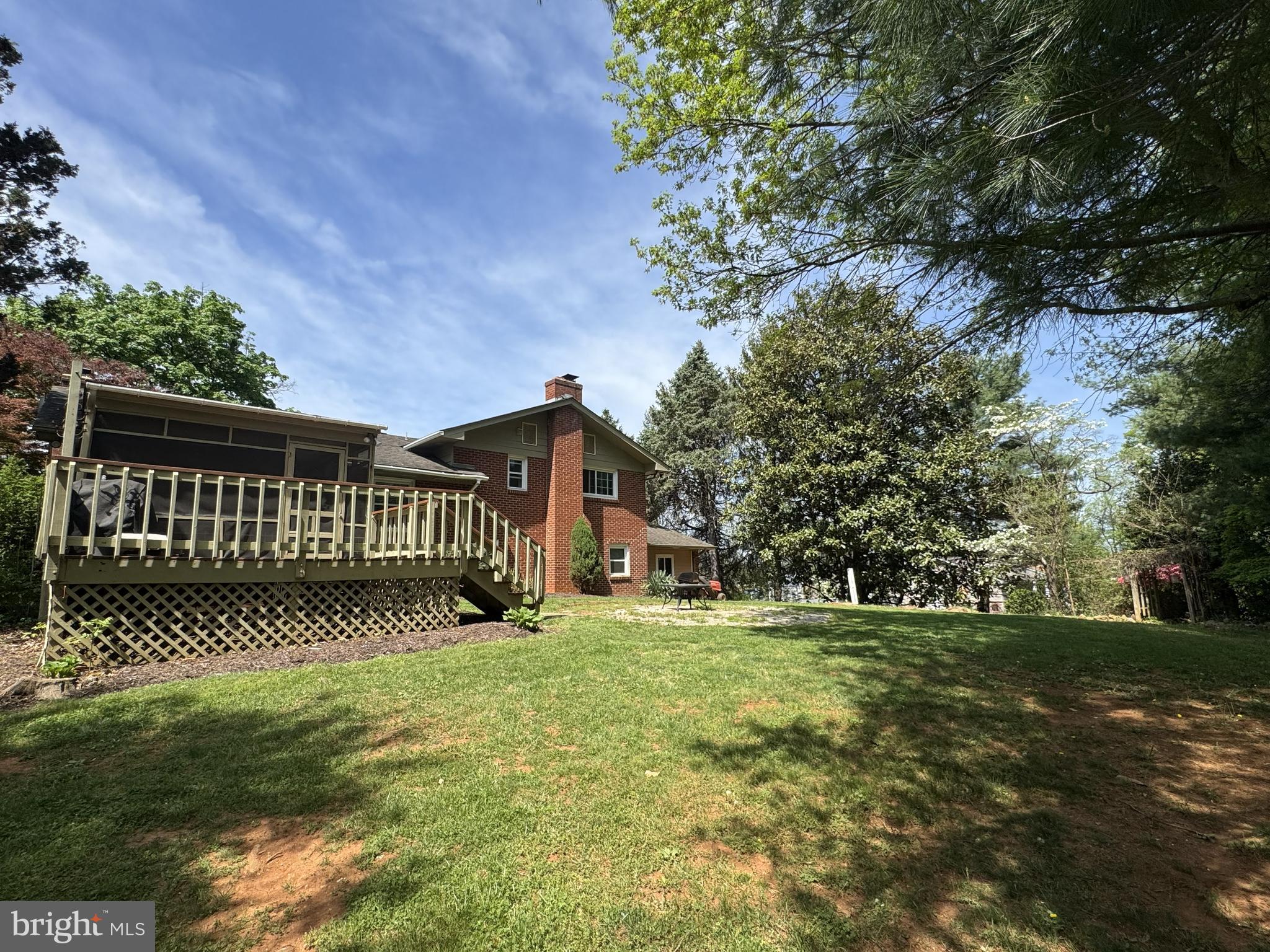 328 Jamestown Road Front Royal, VA 22630 - Photo 6 of 45 Large yard for entertaining