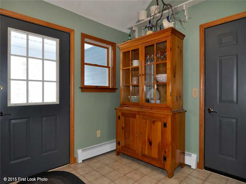 38 Briarwood Hill Road Exeter, RI 02822 - Photo 14 of 25 Mud Room.