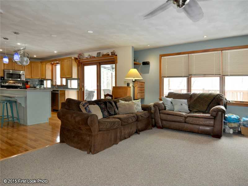 38 Briarwood Hill Road Exeter, RI 02822 - Photo 6 of 25 Living Room.