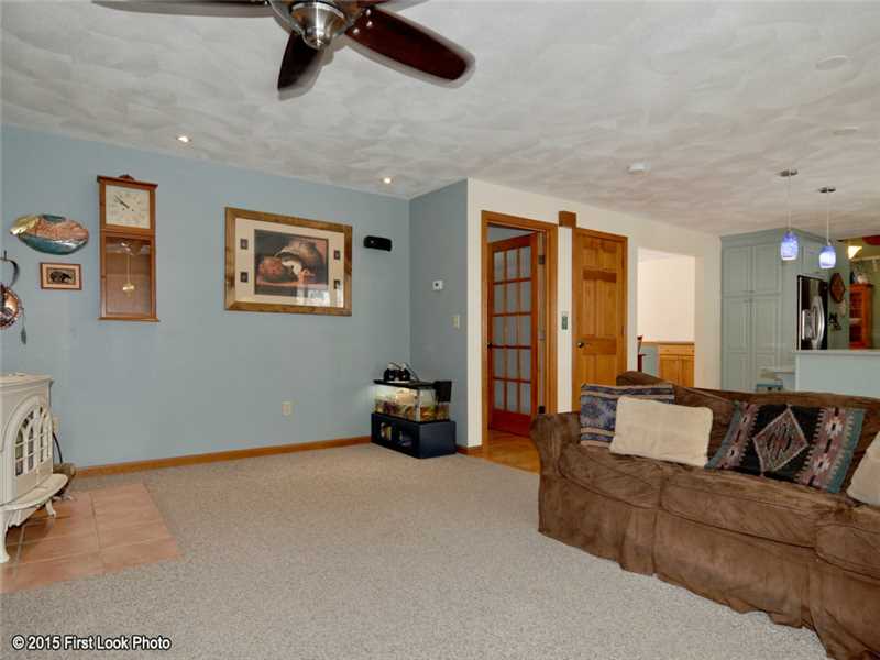 38 Briarwood Hill Road Exeter, RI 02822 - Photo 8 of 25 Living Room.