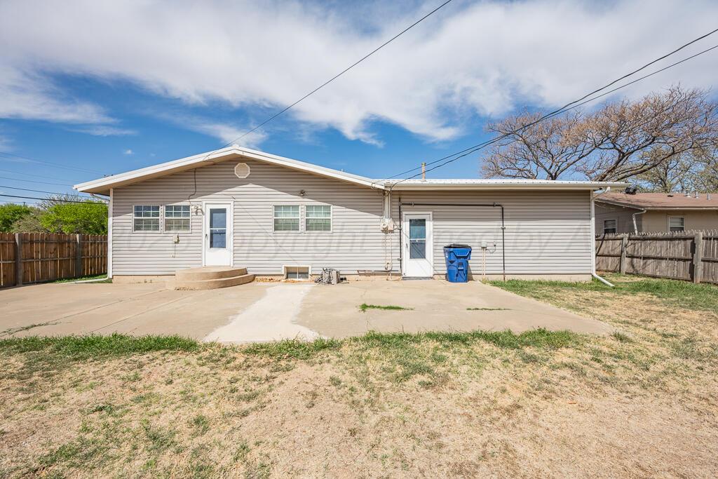 4717 South Rusk Street Amarillo, TX 79110 - Photo 27 of 30 Backyard 2