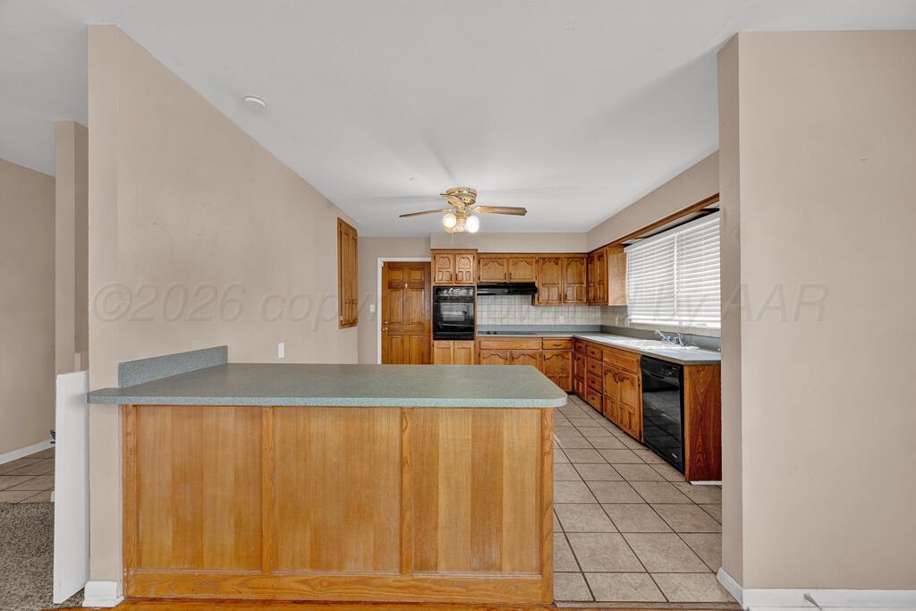 4717 South Rusk Street Amarillo, TX 79110 - Photo 6 of 30 Kitchen