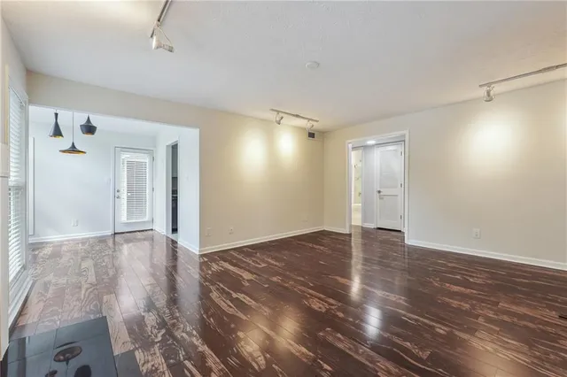 $1,800 | 4105 Canyon Point Circle, Roswell, GA 30076