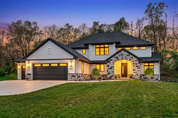$1,350,000 | 4010 Hollow Wood Drive, Portage, MI 49024