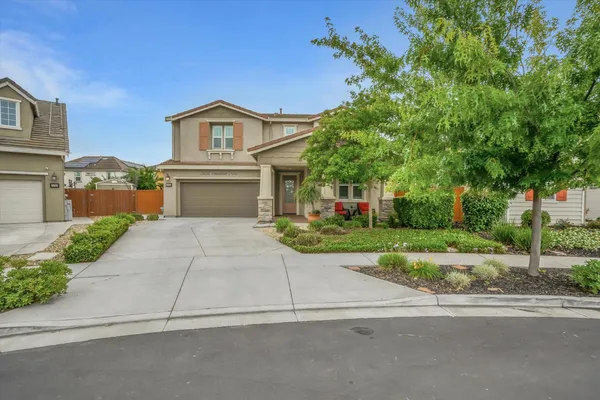 $705,000 | 582 Pasture Avenue, Lathrop, CA 95330