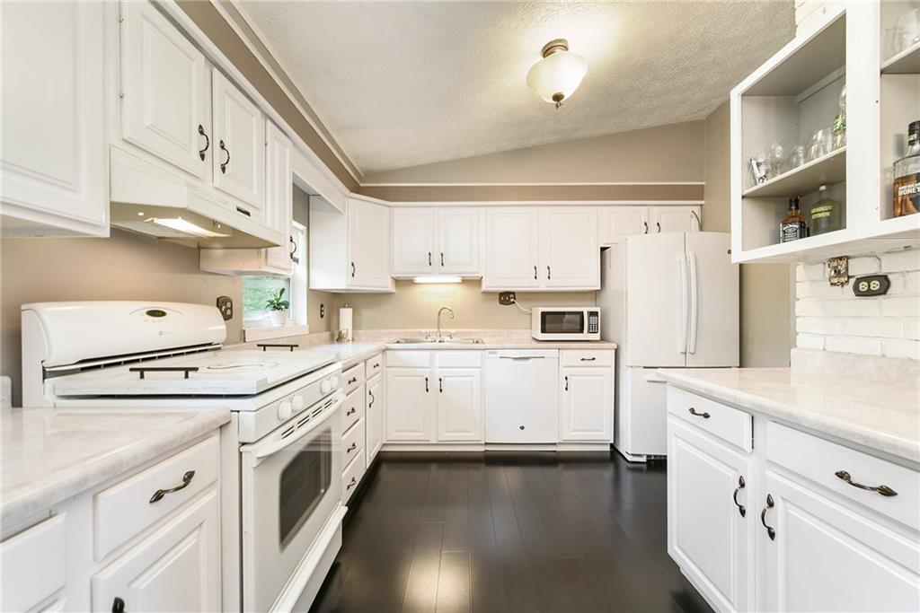 117 Summit Ridge Drive Bridgeville, PA 15017 - Photo 10 of 25 Gallery Image 10