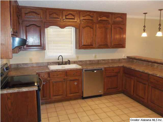 2024 Winchester Road Anniston, AL 36201 - Photo 6 of 21