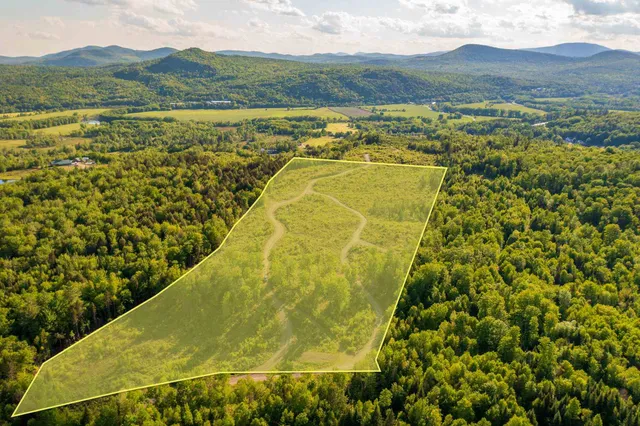 $325,000 | 0 Town Line Road, Stratford, NH 03590