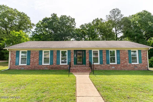 $249,900 | 122 Sunvalley Drive, Jackson, TN 38305