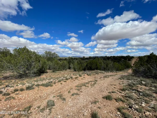 a view of a lake with houses
